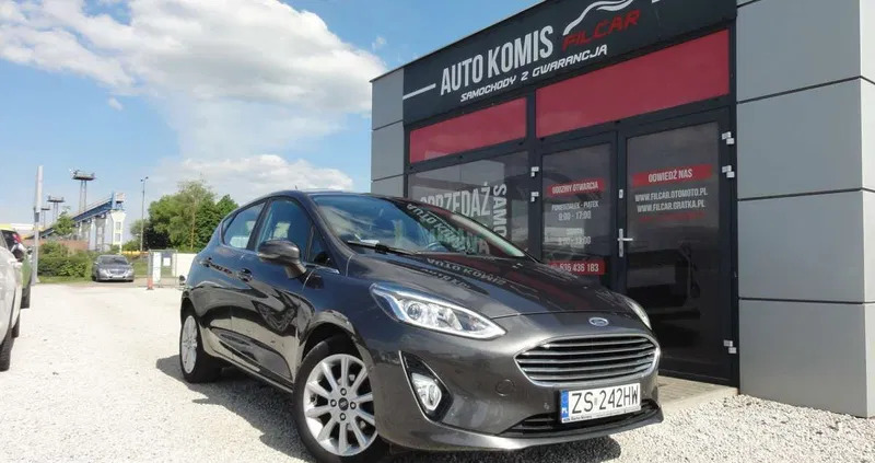 lubuskie Ford Fiesta cena 43990 przebieg: 54000, rok produkcji 2017 z Chełmno